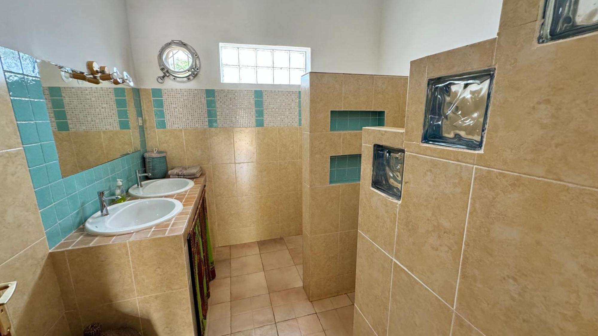 Отель Kayzen House Ngaparou Номер фото